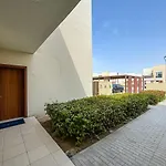 Bright And Airy 2Br, Family-Friendly With Pool And Gym