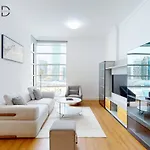 Charming 1Br Apartment With Canal View In Business Bay