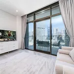 Stunning Studio With Full Burj Khalifa View