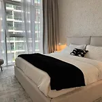 Ashri Luxe Apt On Sheikh Zayed 5 Mins Downtown Dubai Near Metro