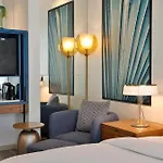 Tumbi West Palm Beach Hotel Dubai,Tapestry Collection Hilton