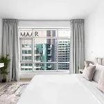 Prime Downtown Burj Khalifa I Sleeps 8