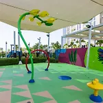 Bright & Modern 2Br Apartment With Balcony In Aykon City