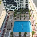 Waterfront Studio With Balcony Near Dubai Mall