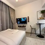 Studio Designer Azizi 41