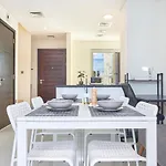 Luxury And Spacious 3Br - Vardon