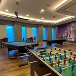 Urban Oasis 2 Bedrooms In Marina
