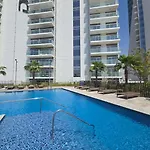 Easygo- Stylish Stu In Damac Hills Artesiad