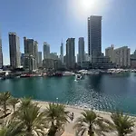 Superb Marina Views I Sleeps 5