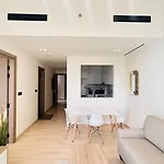 Oyo 1292 Home Fully Furnished 1Bed Apt @Jvc