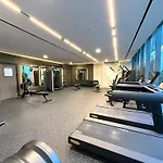 Classy 1 Bedroom Apartment With Marina View