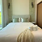 1 Bedroom Apt Binghatti Amber, Jumeirah Village Circle