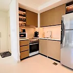 Luxury 1-Bedroom Apartment At Burj Crown