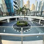 Nomad Retreats- Silverene Tower Marina View