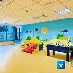 Vserve - Stylish Specious - 1 Bedroom With Canal View
