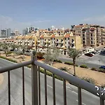 Rare Holiday Homes - Lavender 1 - R309 - Jumeirah Village Circle