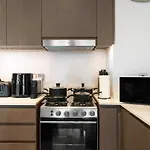 Smartstay At Grande Signature - Downtown Dubai City Views - Brand New Luxury Apartments