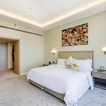 Livbnb Suites - 1Br W/ Sea View In Palm Tower