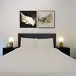 Livbnb Suite - 1Br Haven In Golden Mile