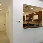 Livbnb Suite - 1Br Haven In Golden Mile