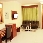 Montreal Naif Hotel