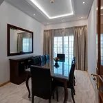 J5 Four Bedroom Villa Holiday Home In Mirdif