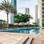 Higuests - Designer Apt With Panoramic View Near Burj Khalifa