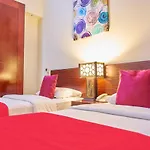 Grand Square Hotel