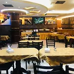 Oriental Corner Hotel