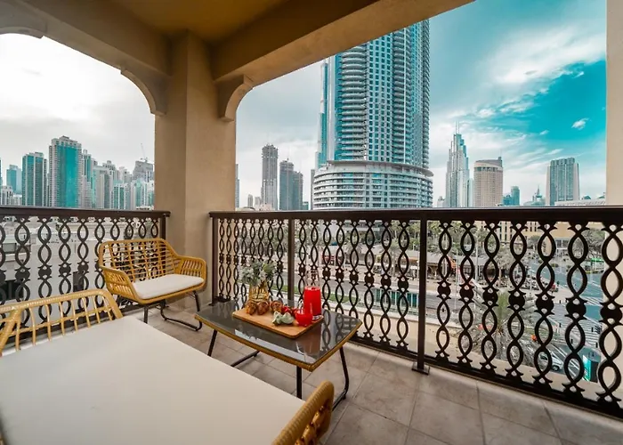 Durrani Homes - Glam Living Besides Dubai Mall- 2Br With Study Third Room Converted