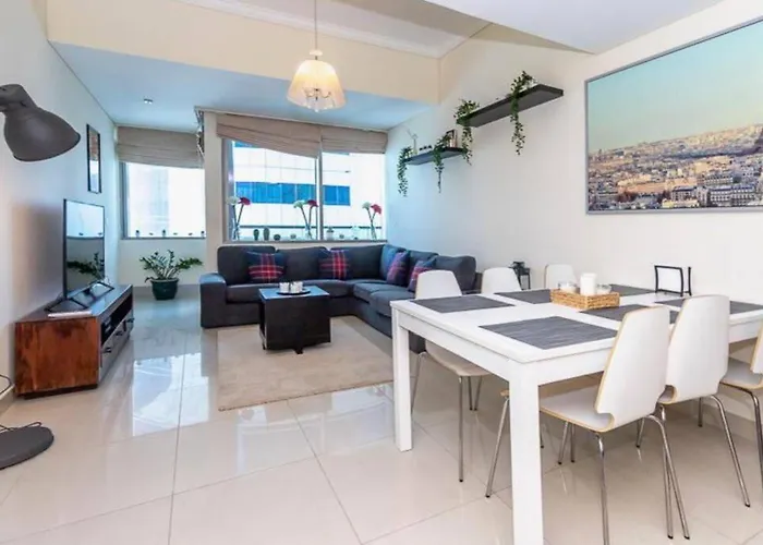 Sea View Apartment! Perfect For Family Vacation!