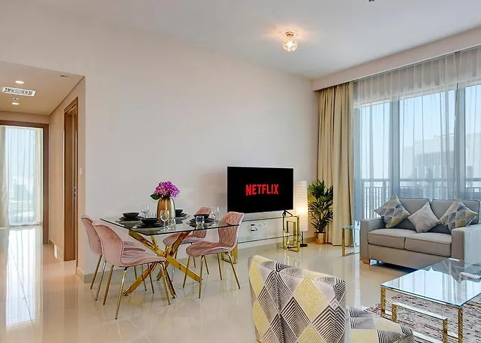 Harbour Views - Large 2 Bdr Apt - Balcony - Views