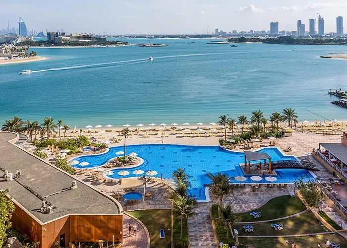 Tiara Residences, Free Beach & Pool Access