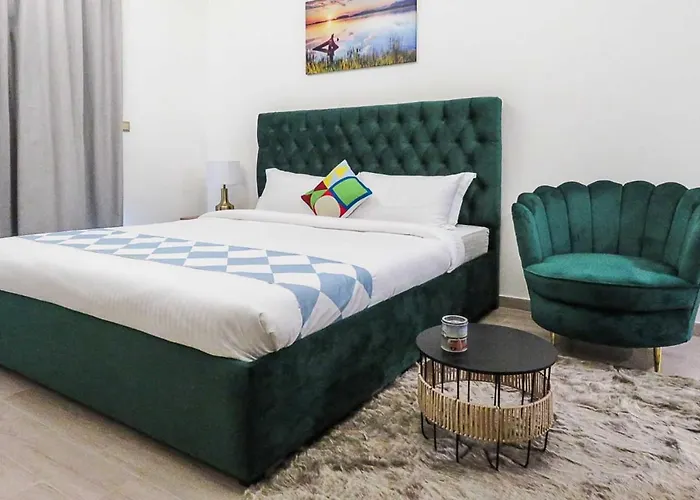 Oyo 860 Studio Apartment, Maya Tower 4, Jumeirah Village Triangle