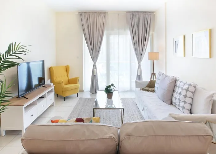 Koala & Tree - Luxurious 1Br In The Greens, Stays Up To 4 !!