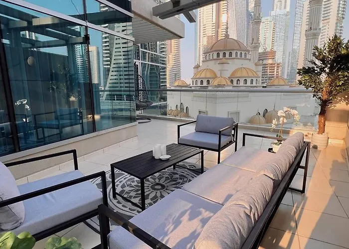 Huge Terrace With Canal View & Hotels Beach Access Available