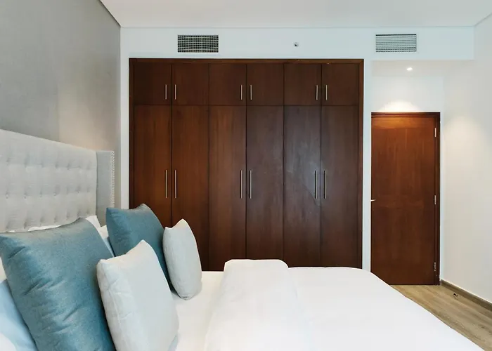 Boutique Living - Marina Heights
