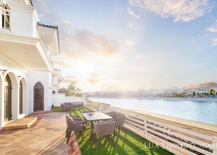 Lux The White Palm Villa