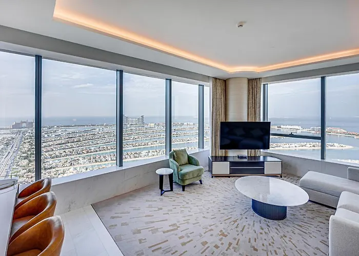 The Palm Tower, Nakheel Mall, Palm Jumeirah
