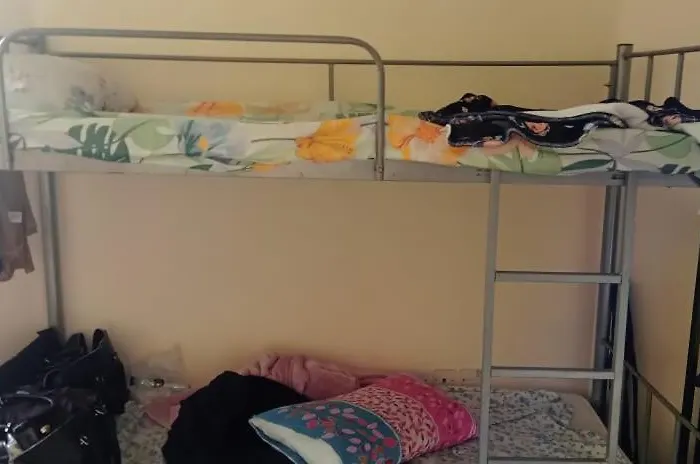 Bed Space For Weekly With Other Guests