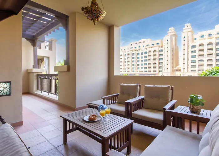Bespoke Holiday Homes - Palm Jumeirah- 1 Bedroom Fairmont North Residence