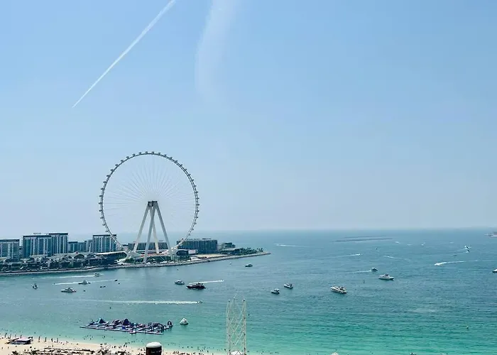 Luxury Apartment 2 Mins Walk From Sea