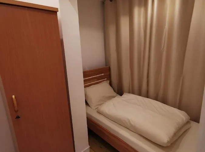 Cloud9 Premium Hostel