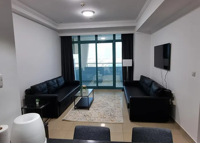 Granada Apartments Marina Crown