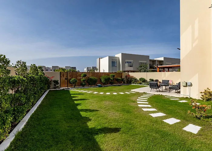 Urbana III Stacked House -Dubai South
