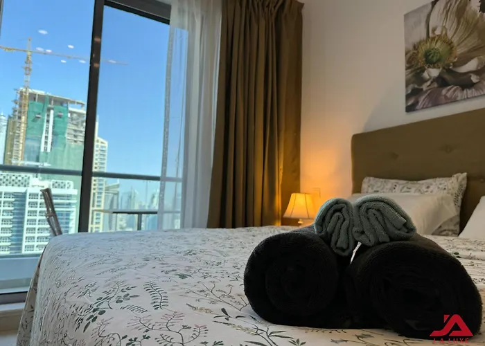 Lovely Full Marina View 1Br Apt In Bay Central Tower, Dubai Marina With Modern Gym & Pool, Steps To Beach & Metro