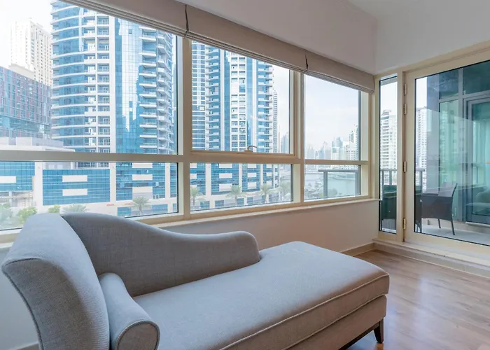 Stylish Waterfront 2 Bed In Dubai Marina