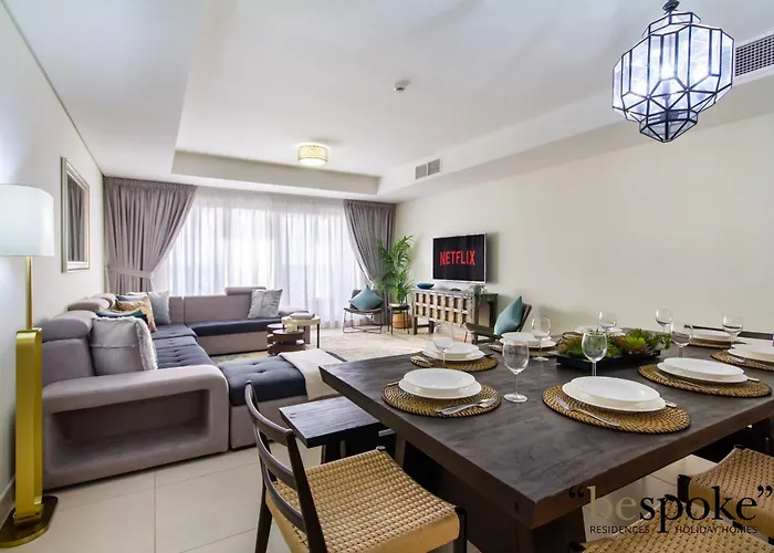 Bespoke Holiday Homes - Palm Jumeirah -2 Bedroom Sea View With Beach Access, Balqis