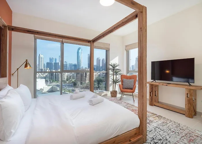 Cosy & Spacious 2 Bedroom L Magical Boulevard View L By Burj & Dubai Mall I Pool I Gym I Family Friendly