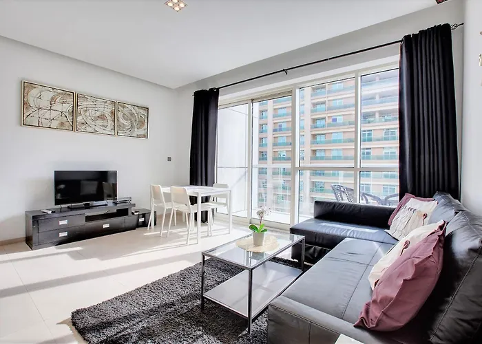 New Stylish 1 Bd In West Avenue Marina